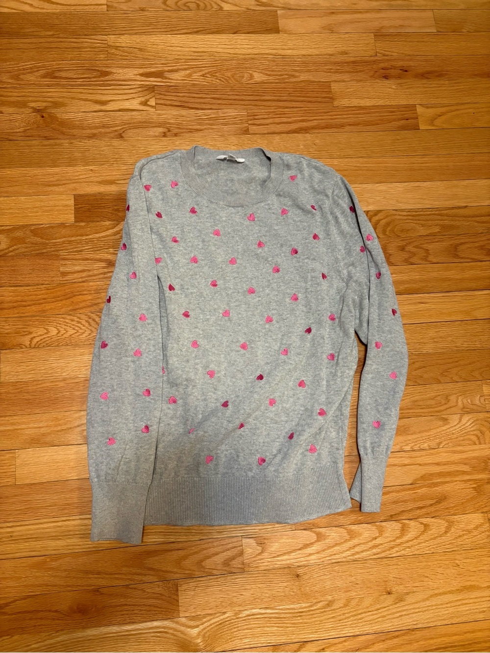 Time and Tru Gray Crewneck Sweater with Pink Heart Print